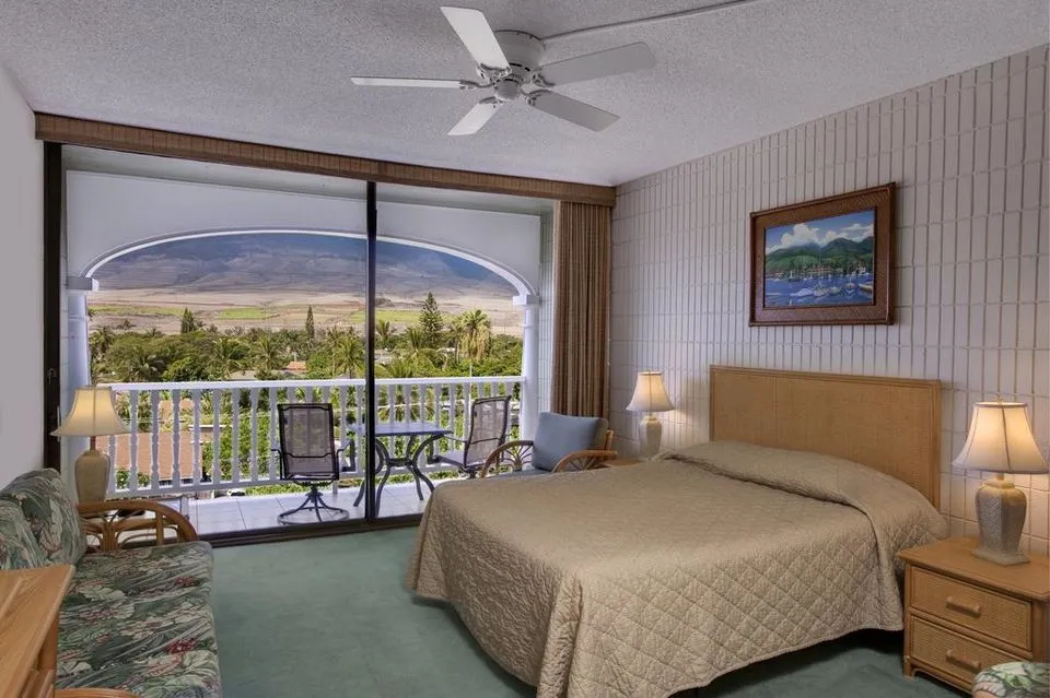7700 hawaii honeymoon transportation