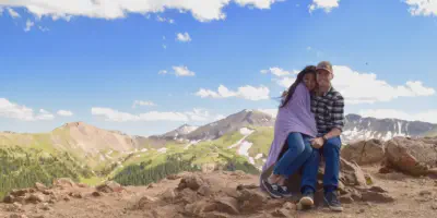 /img/7711-romantic-walks-aspen.webp