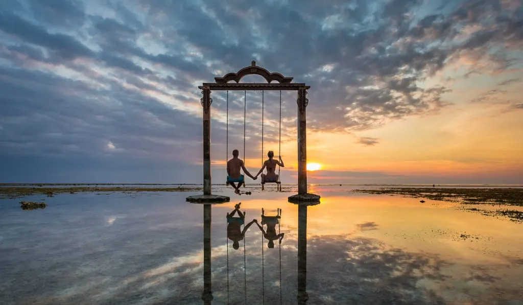 7716 maldives beach