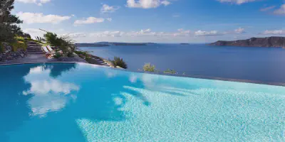 /img/7735-resort-sunset-view.webp
