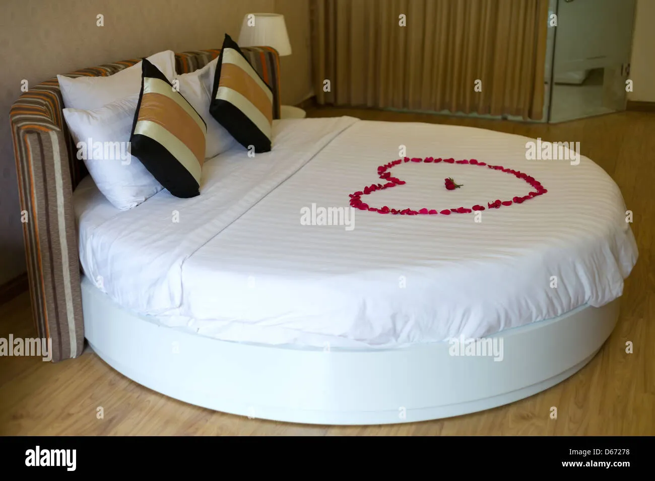 7743 cozy and private bedroom
