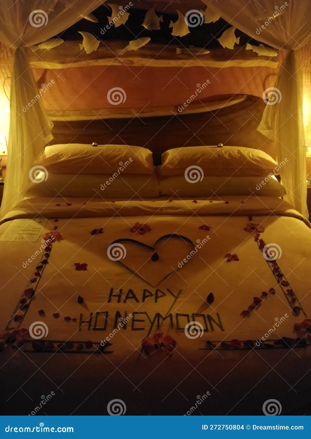 /img/7743-intimate-moments-for-couples.webp