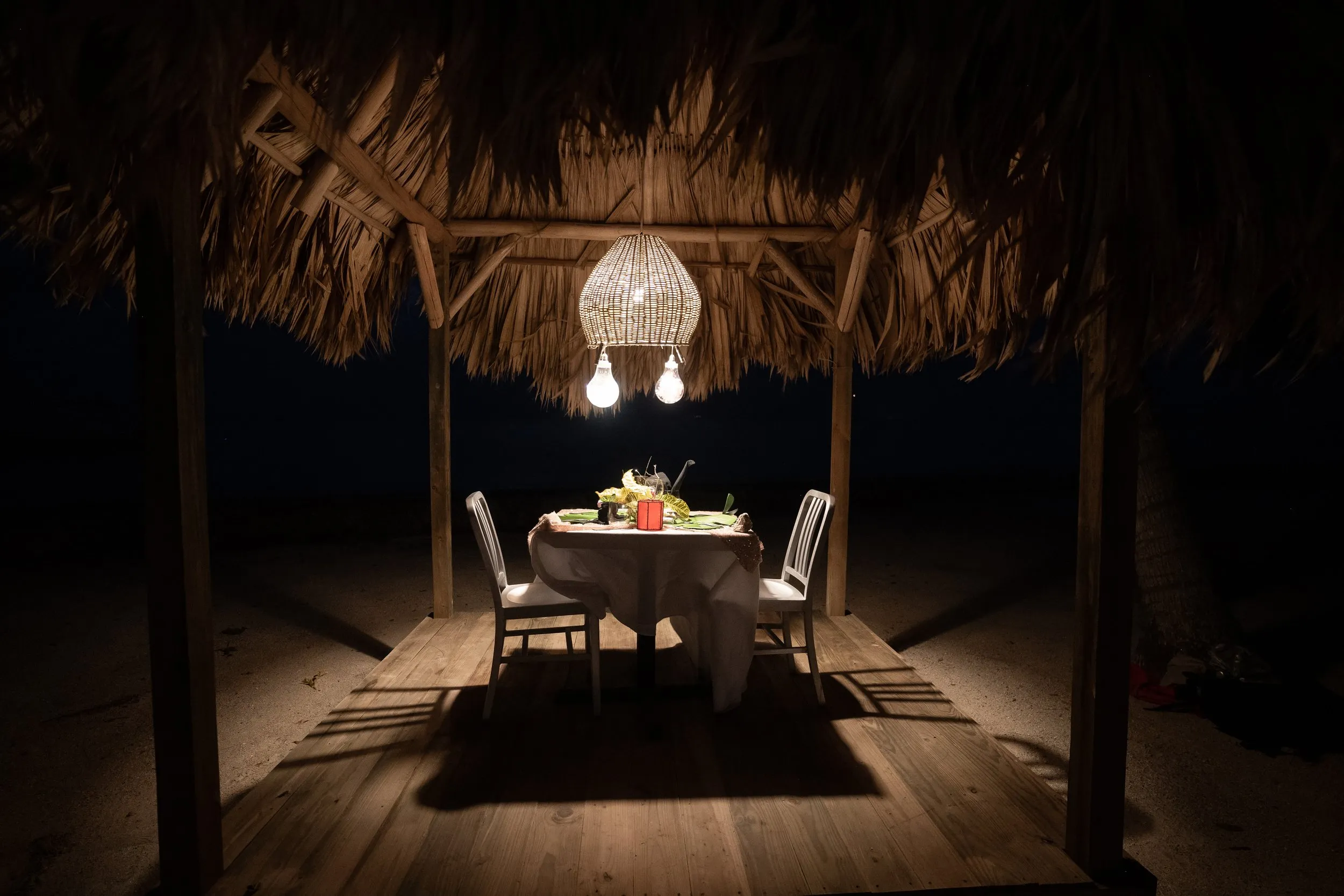 7793 belize honeymoon couple