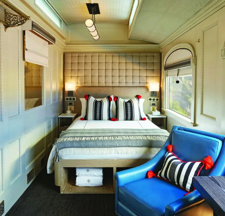 7795 train honeymoon scenery