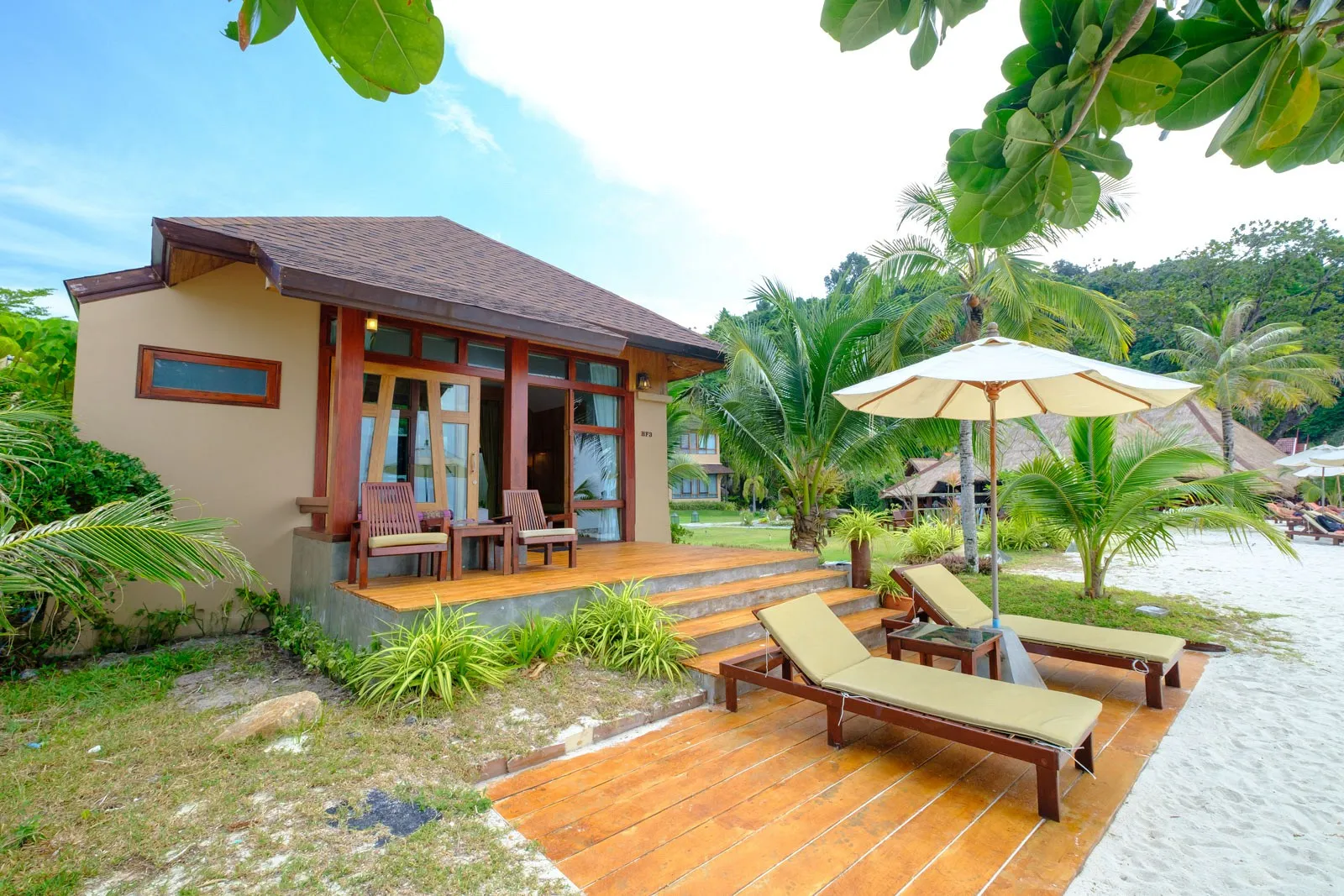 7797 fiji beach bungalow