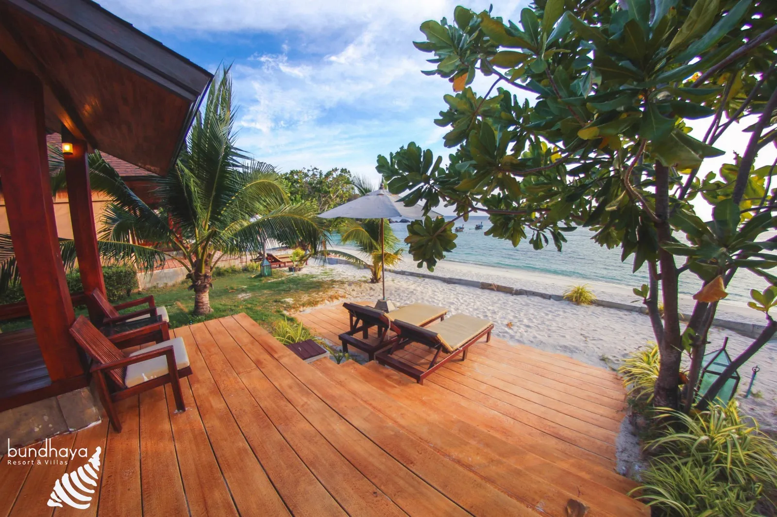 7797 private beach bungalow honeymoon 1