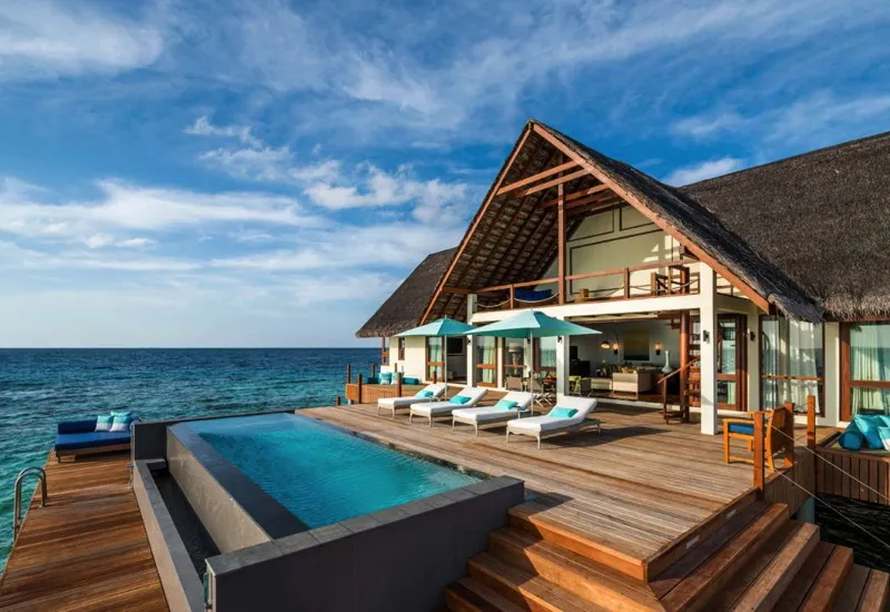 7803 scuba diving maldives
