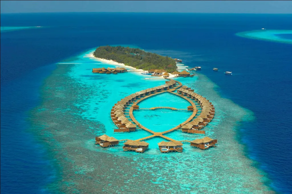 7821 maldives romantic dinner