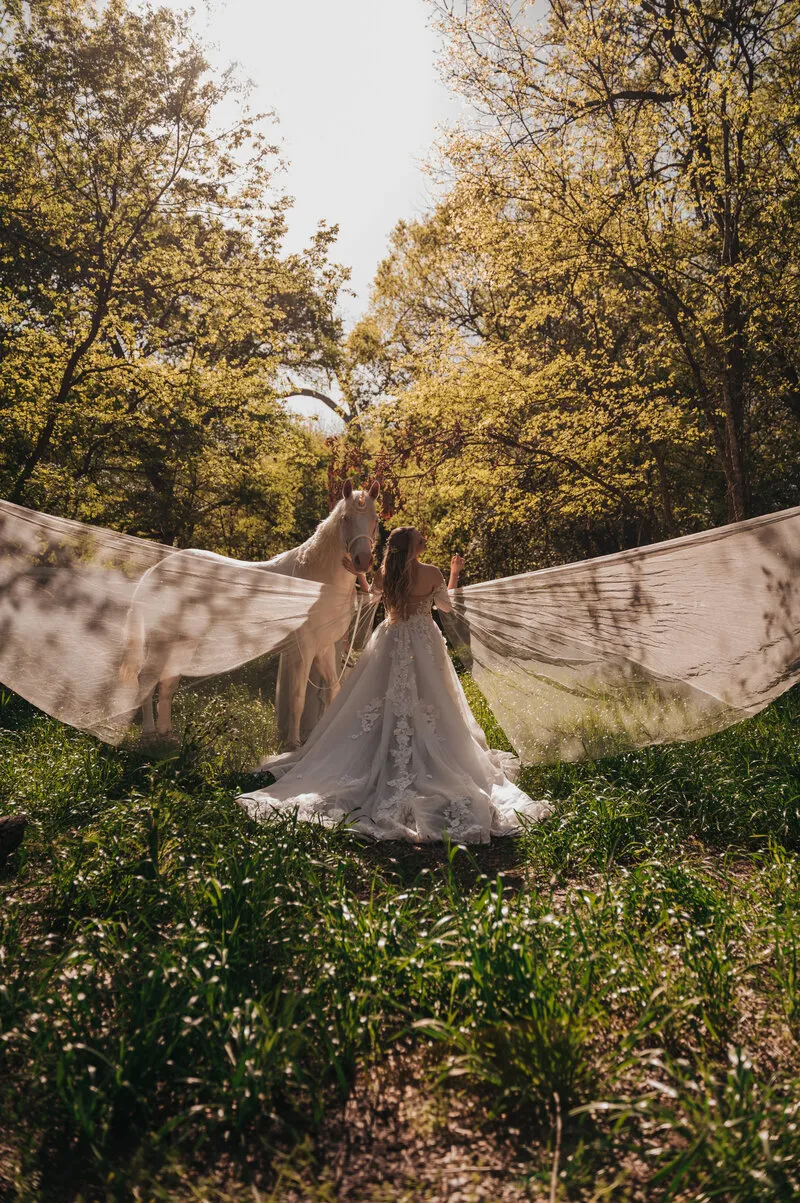 /img/7834-enchanted-honeymoon-photography.webp