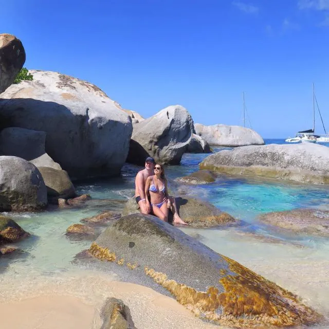 /img/7849-bvi-couple-spa.webp