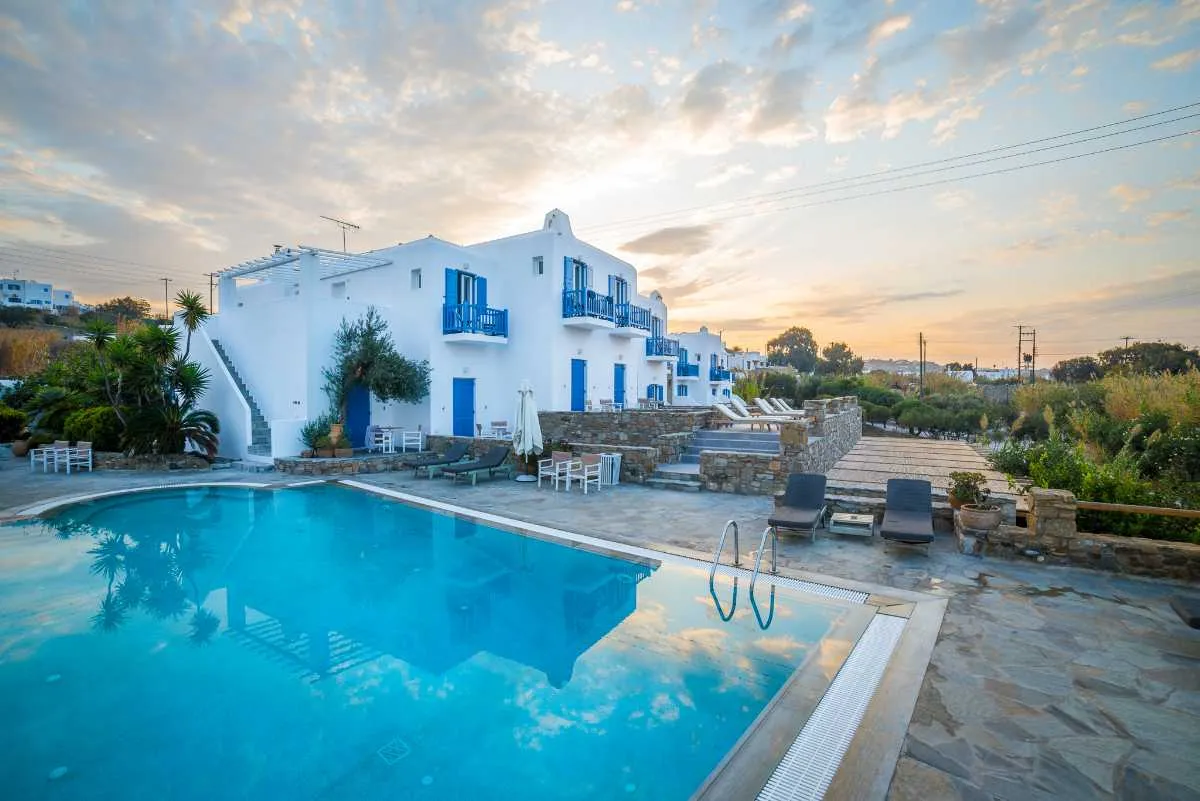 /img/7860-mykonos-restaurant.webp