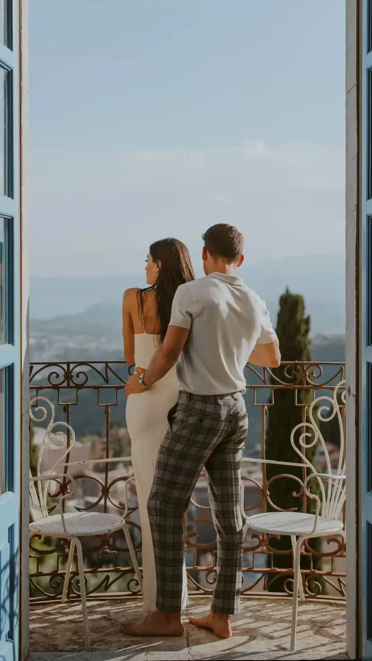 7872 sicily honeymoon couple