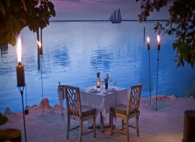 7895 key west romantic dinner