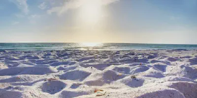 /img/7896-honeymoon-souvenirs.webp
