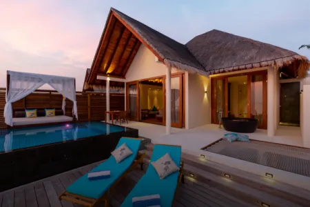 7901 maldives flight cost