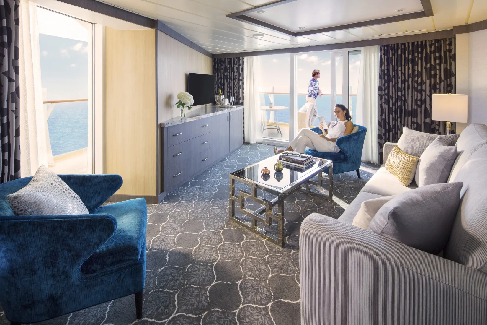 7946 royal caribbean honeymoon dining