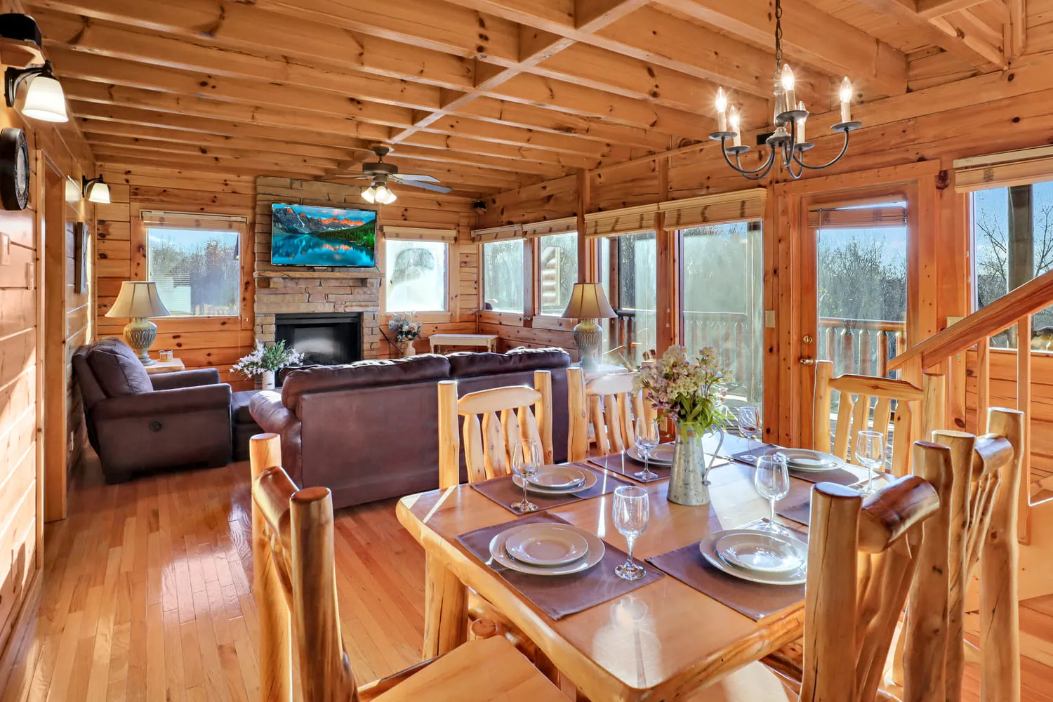 7954 smoky mountain cabin couple