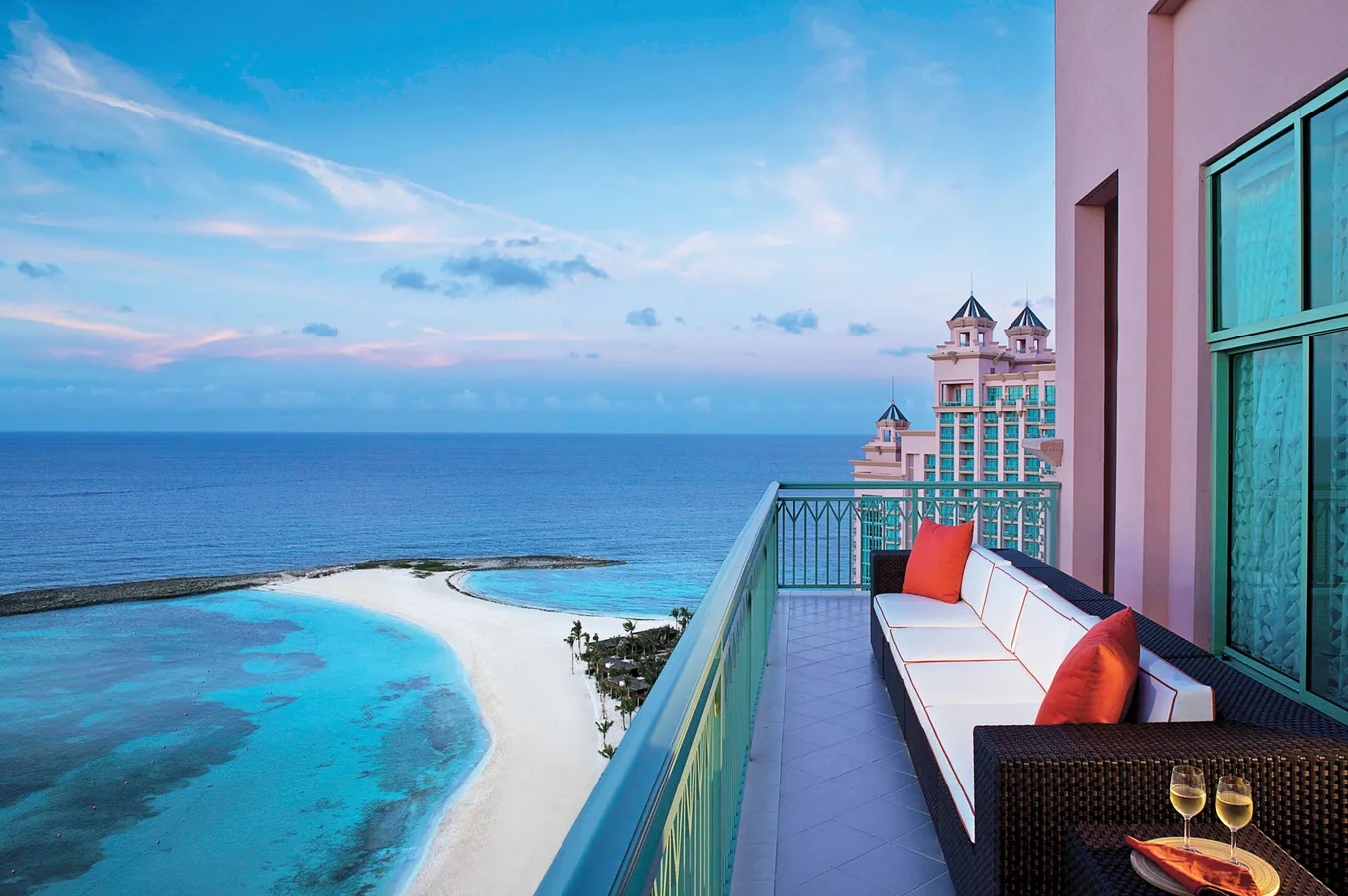 /img/7966-bahamas-honeymoon-sunset.webp