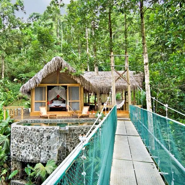 7976 adventure couple costa rica