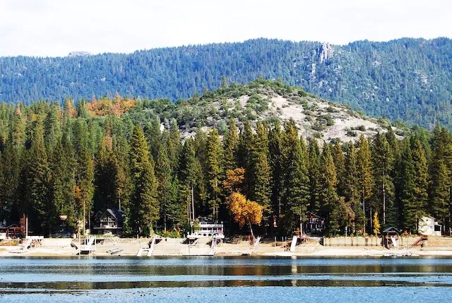 /img/7981-california-honeymoon-resorts-7.webp