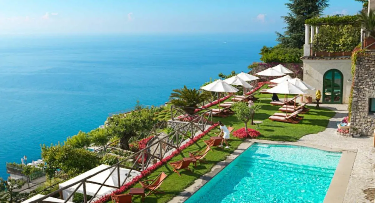 7990 honeymoon hotel dining