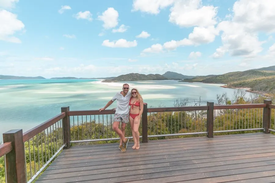 /img/8008-whitsundays-honeymoon-couple.webp