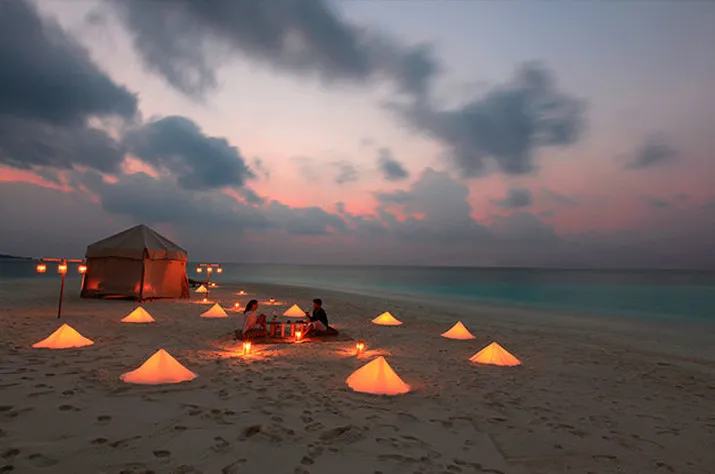 8013 maldives honeymoon beach