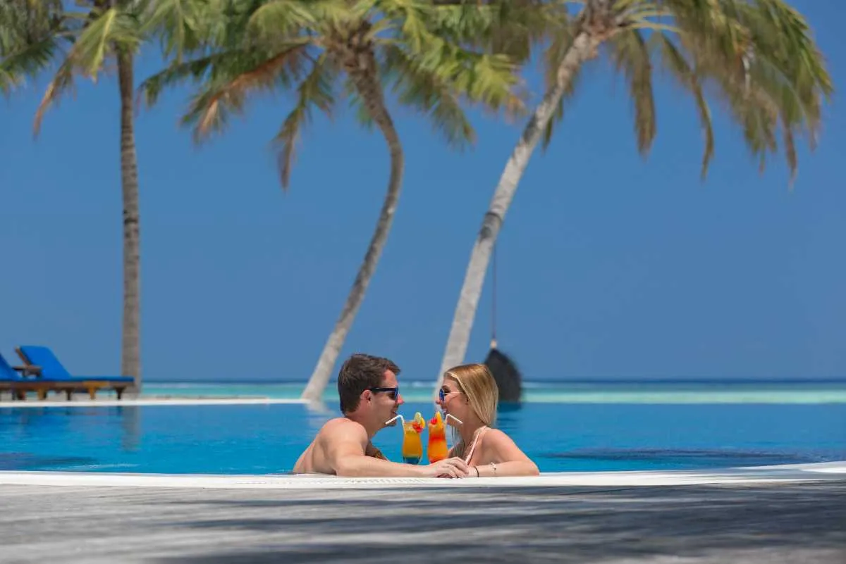 /img/8013-maldives-honeymoon-budget.webp