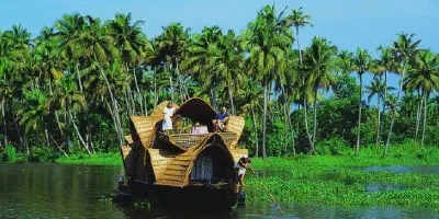 /img/8030-honeymoon-couple.webp