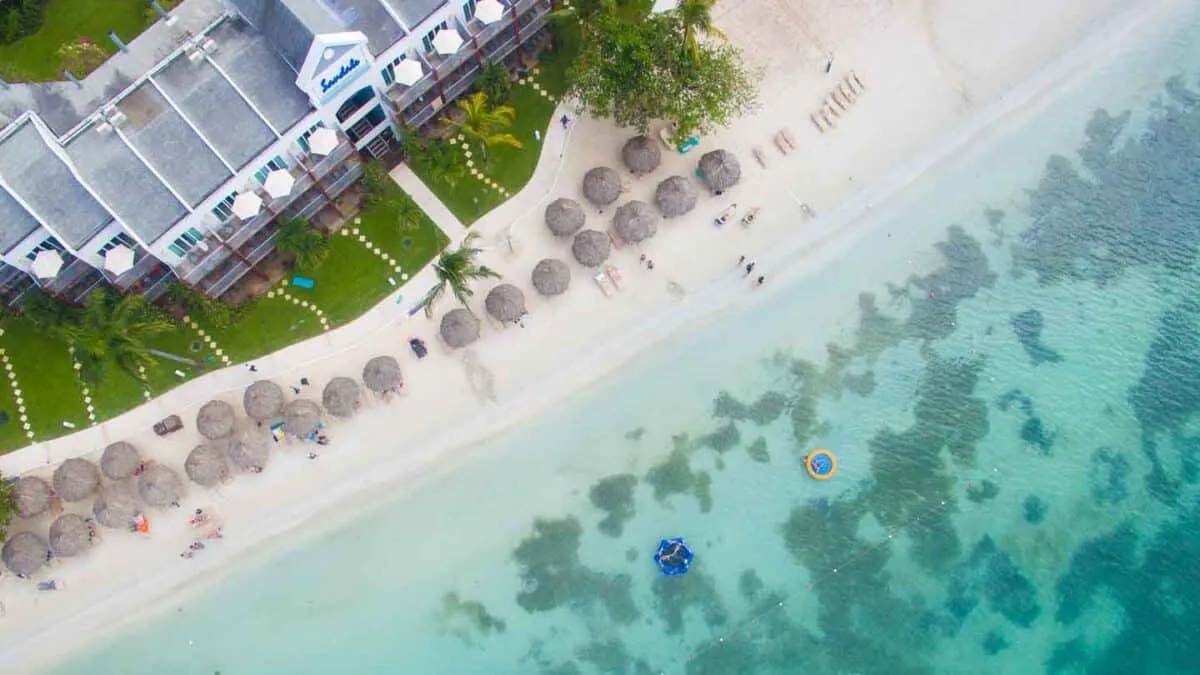 8033 montego bay resort