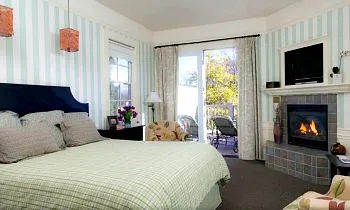 8035 honeymoon suite california ocean view