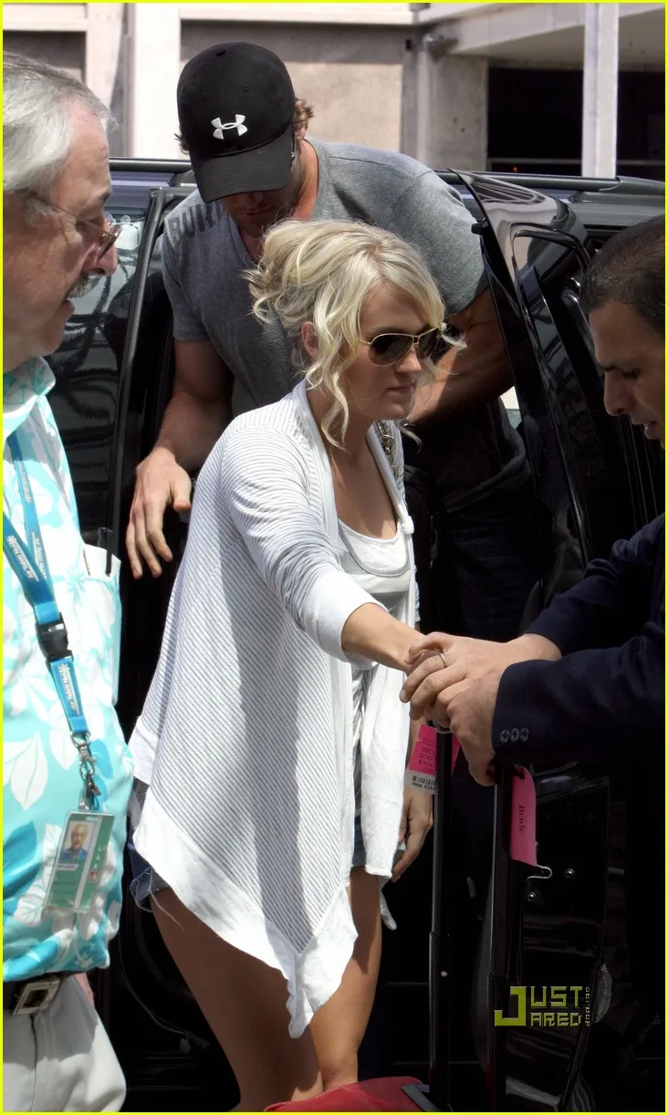 /img/8044-carrie-underwood-local-culture.webp
