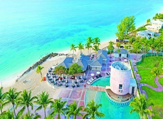 8047 bahamas honeymoon couple