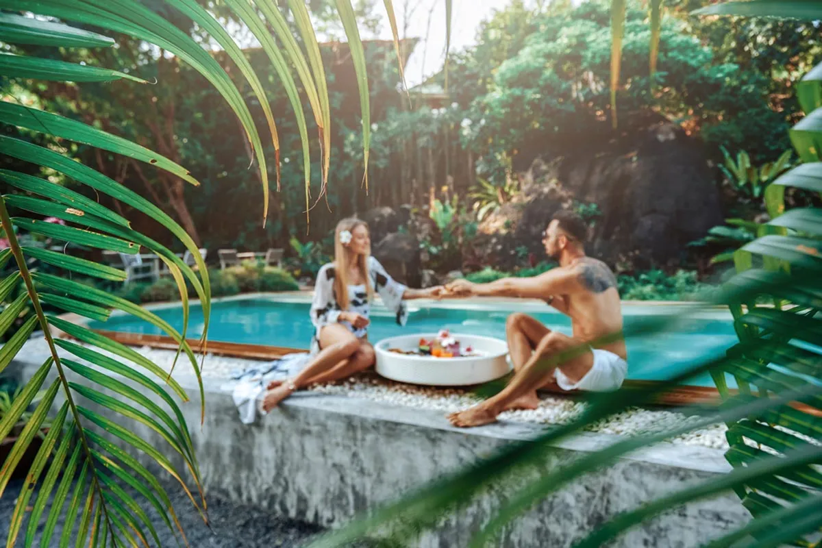 8049 budget honeymoon