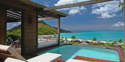 /img/8051-secrets-maroma-beach.webp