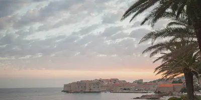 /img/8056-banje-beach.webp