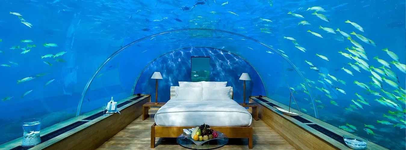8057 maldives honeymoon island romantic dinner