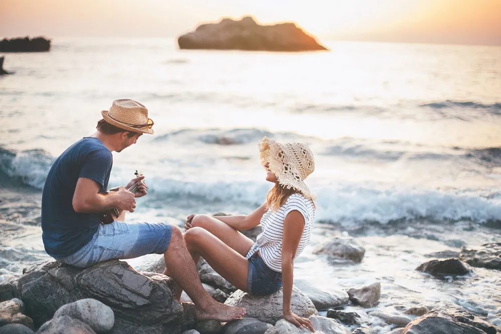 8076 honeymoon romantic dinner