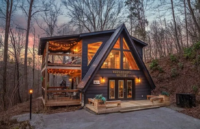 8080 gatlinburg honeymoon cabin