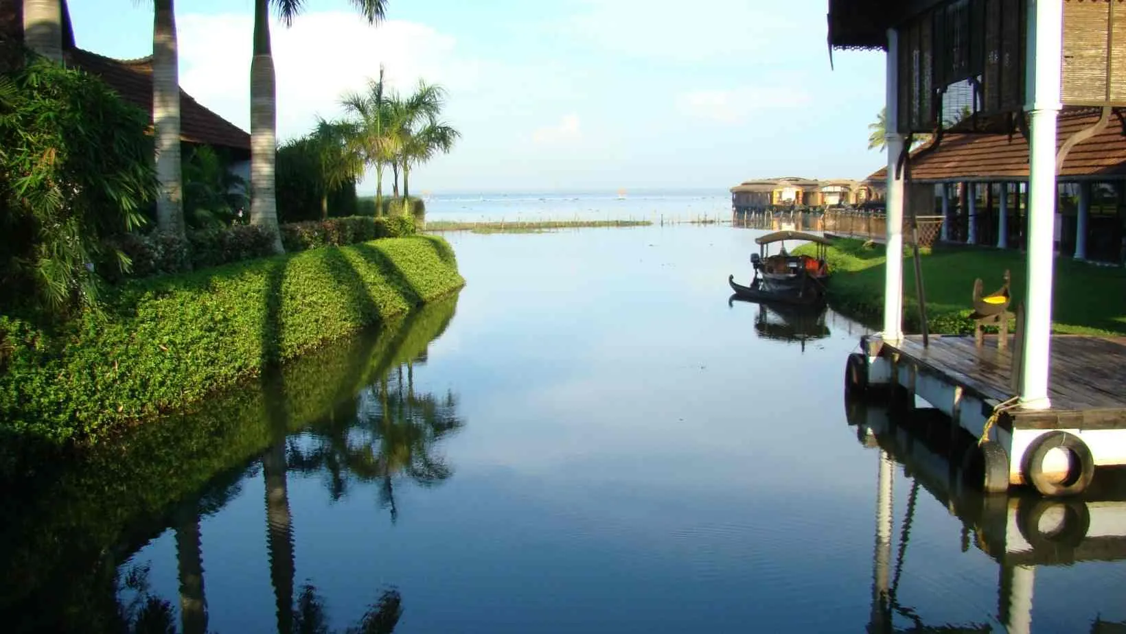 8081 kumarakom couple ayurveda