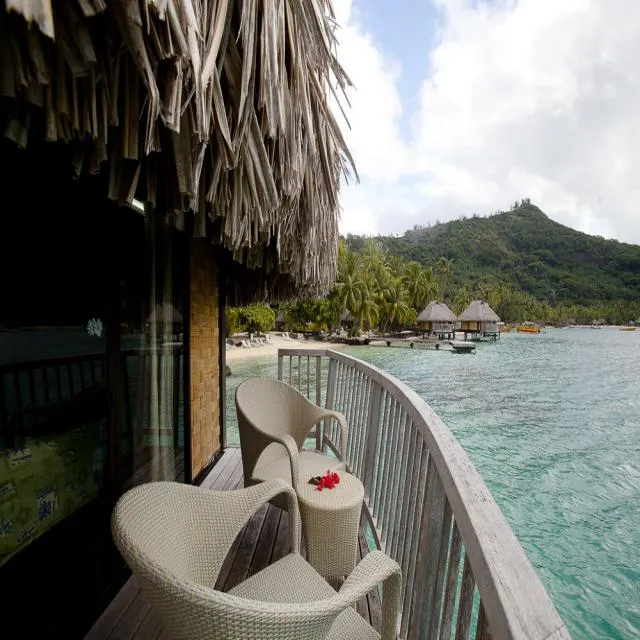 8096 budget french polynesia