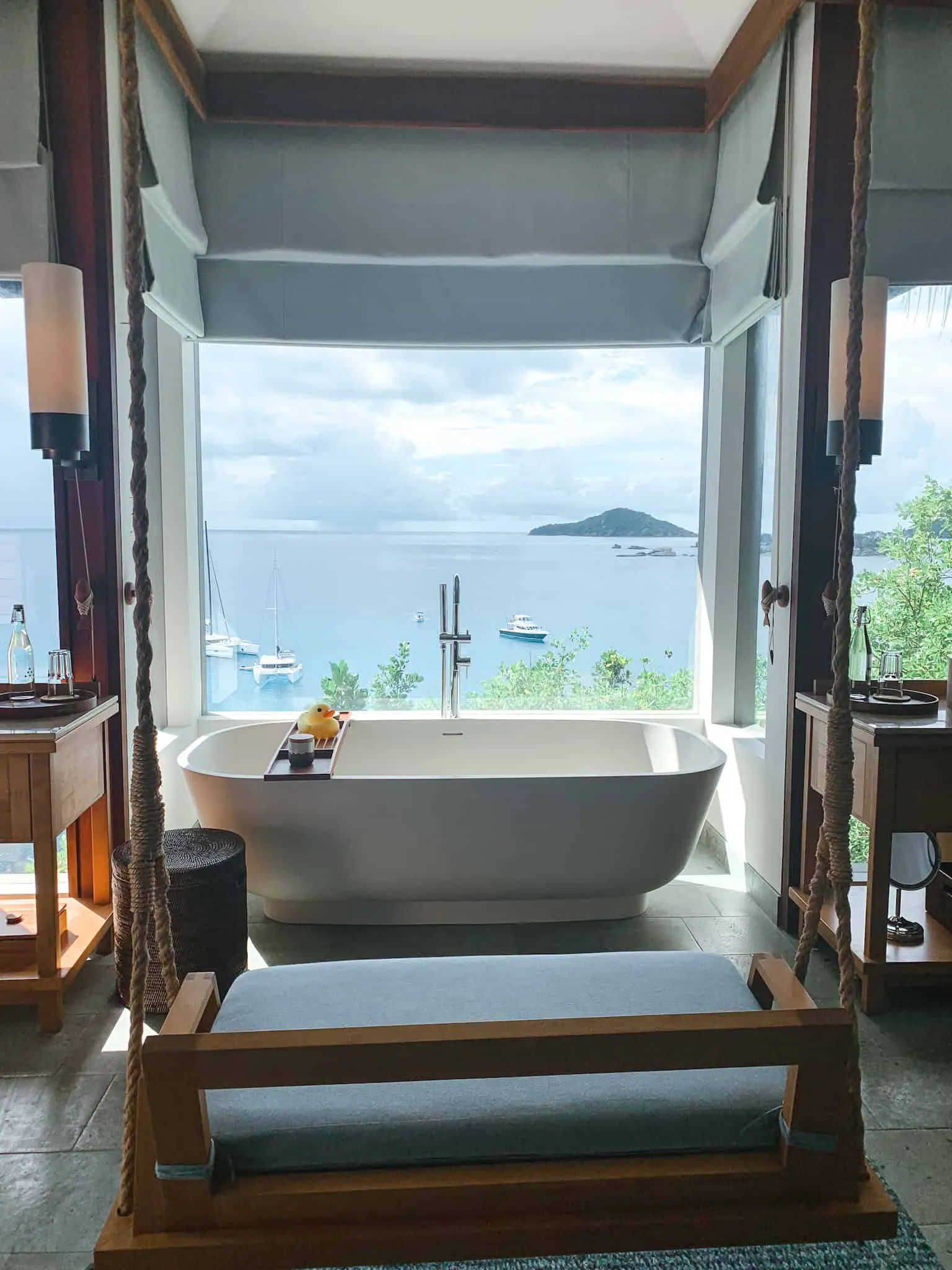 8107 seychelles honeymoon diving