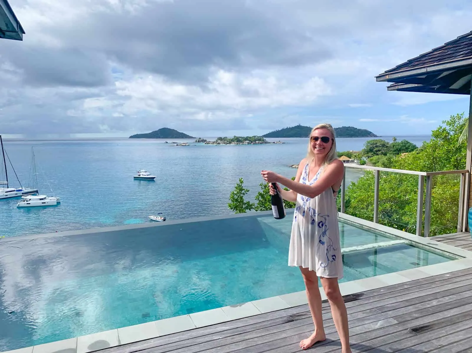 8107 seychelles honeymoon sunset